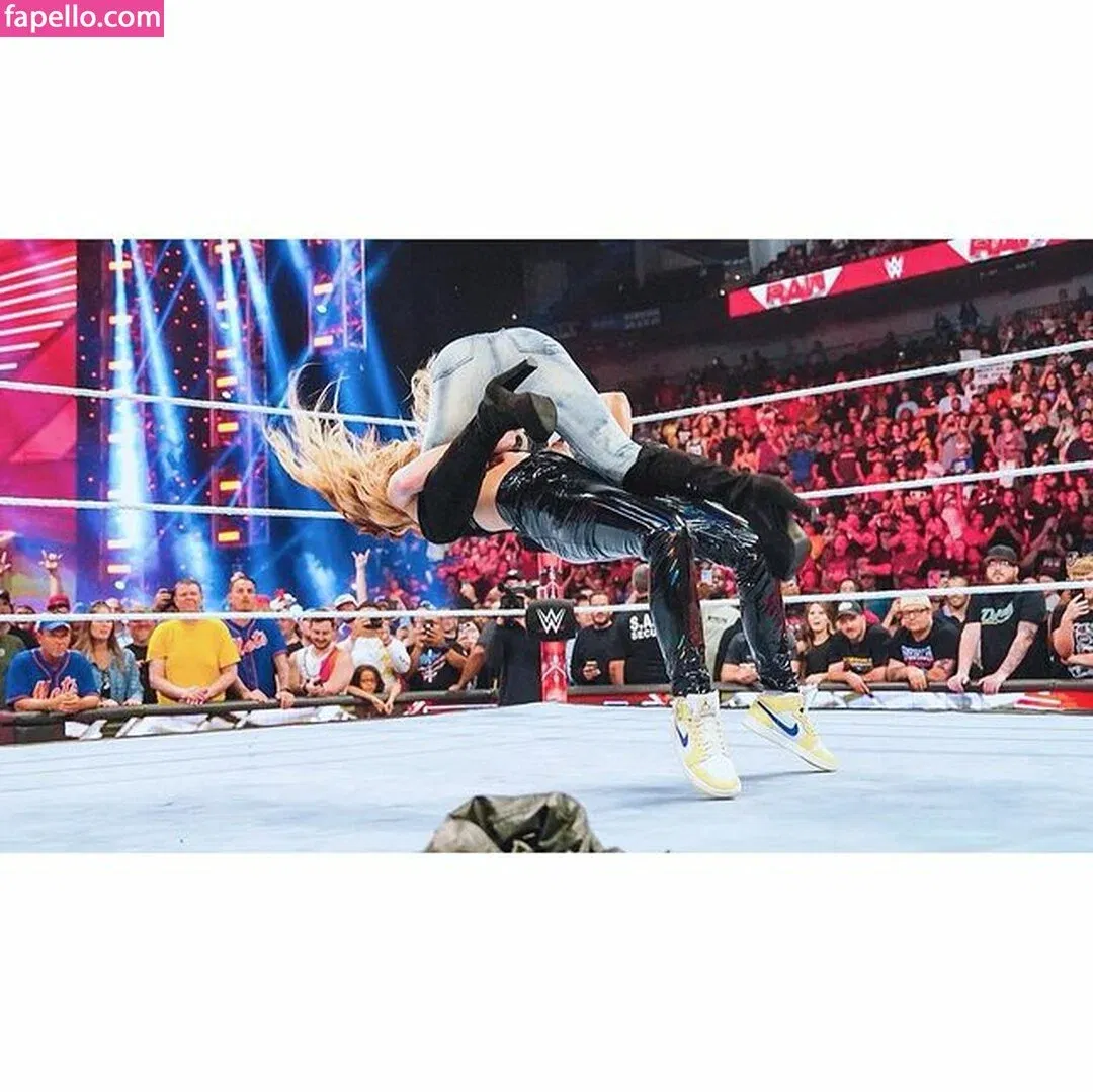 Trish Stratus Onlyfans Photo Gallery 