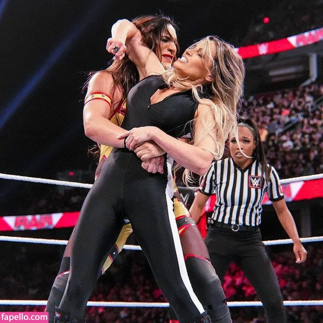 Trish Stratus Onlyfans Photo Gallery 