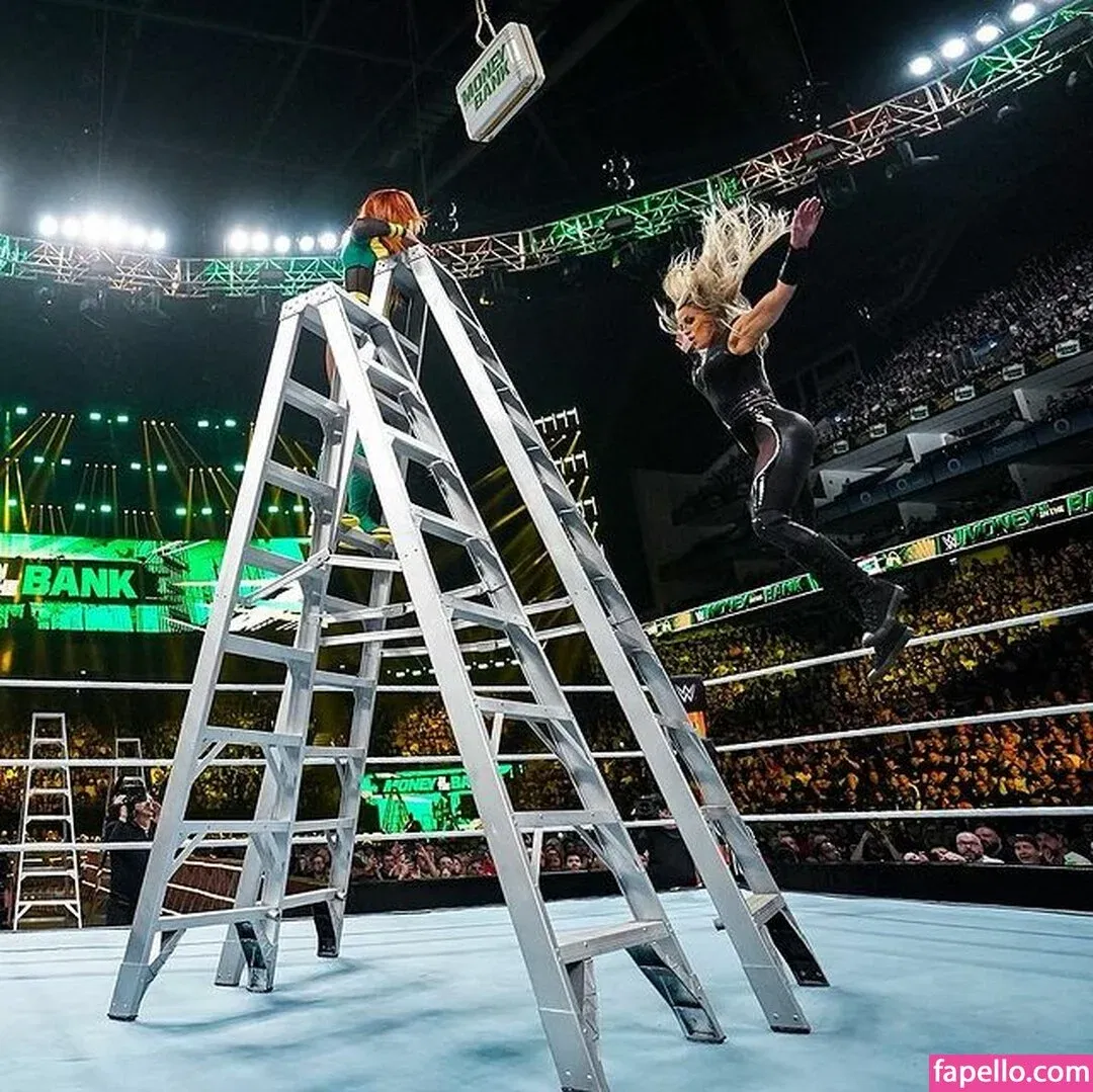 Trish Stratus Onlyfans Photo Gallery 