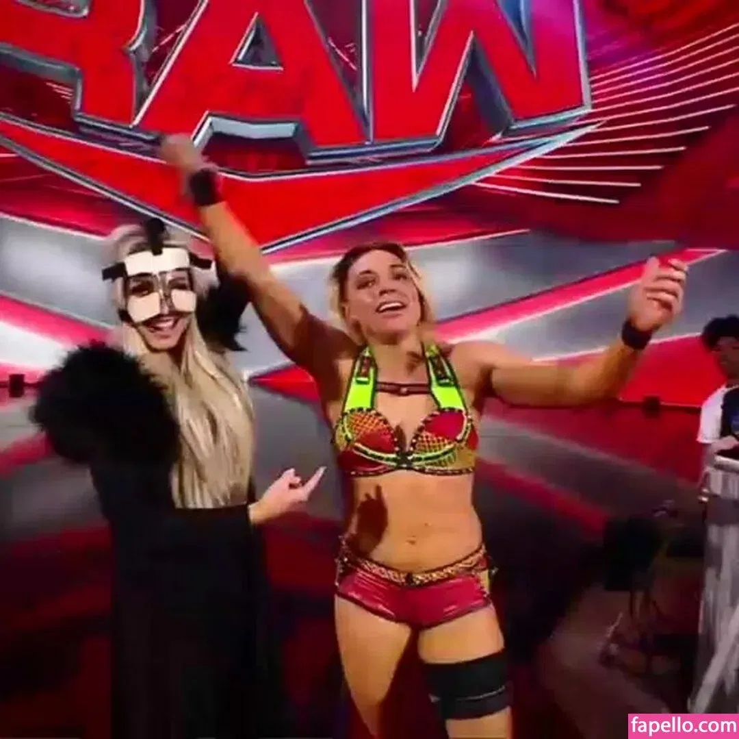 Trish Stratus Onlyfans Photo Gallery 