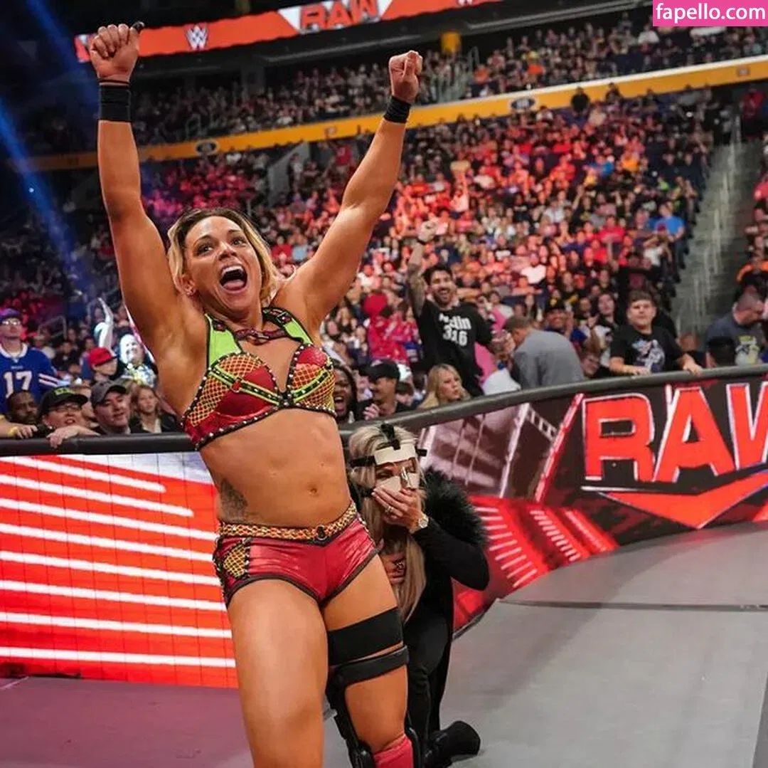 Trish Stratus Onlyfans Photo Gallery 