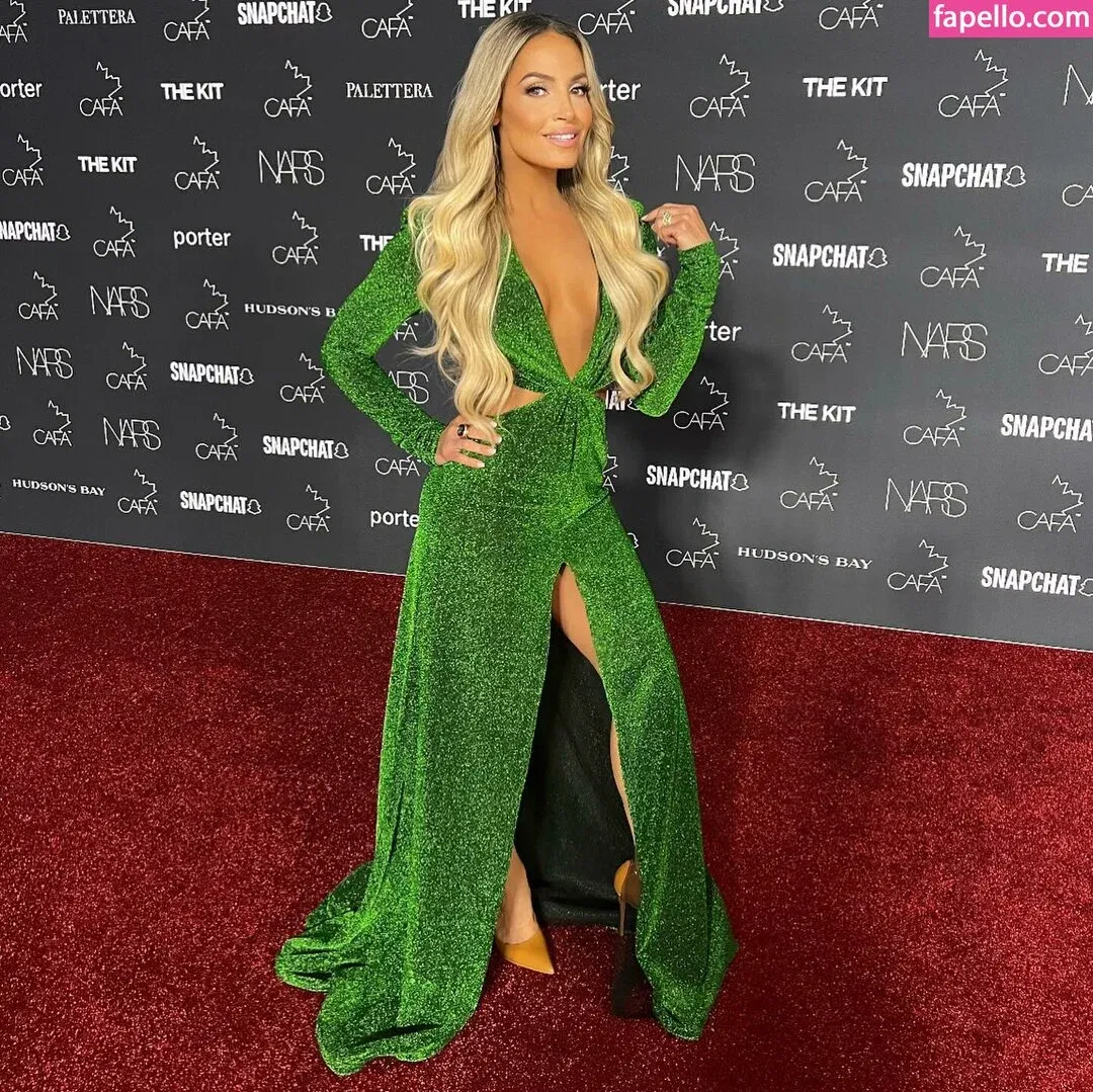 Trish Stratus Onlyfans Photo Gallery 