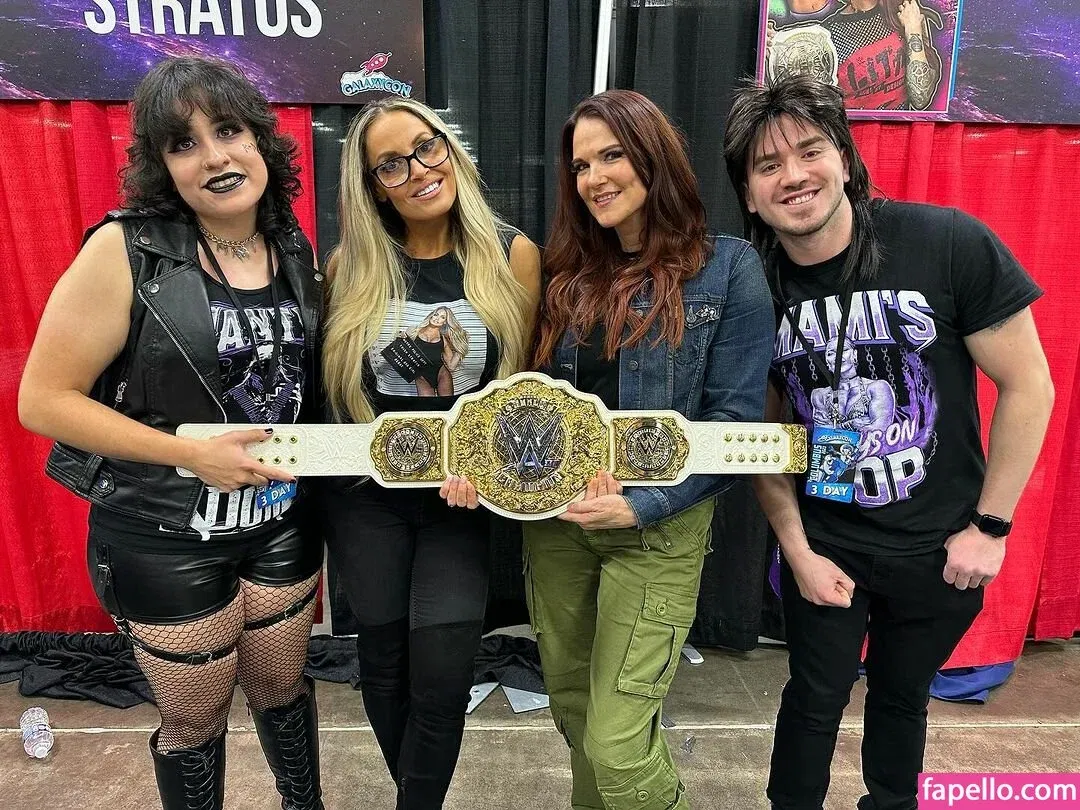 Trish Stratus Onlyfans Photo Gallery 