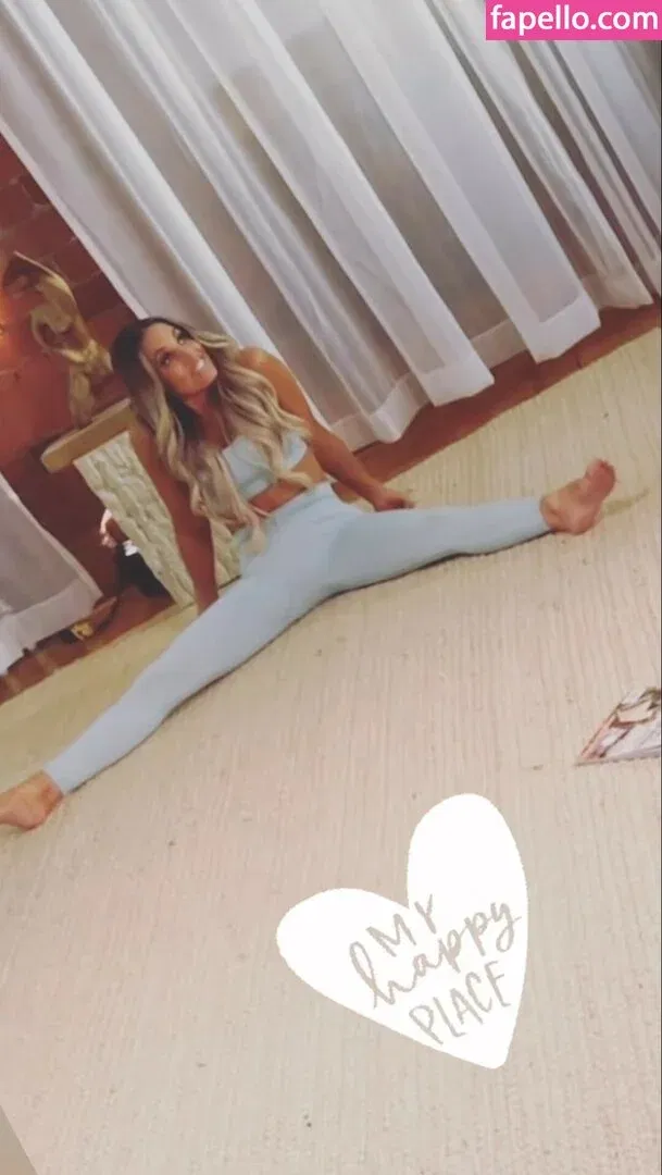 Trish Stratus Onlyfans Photo Gallery 