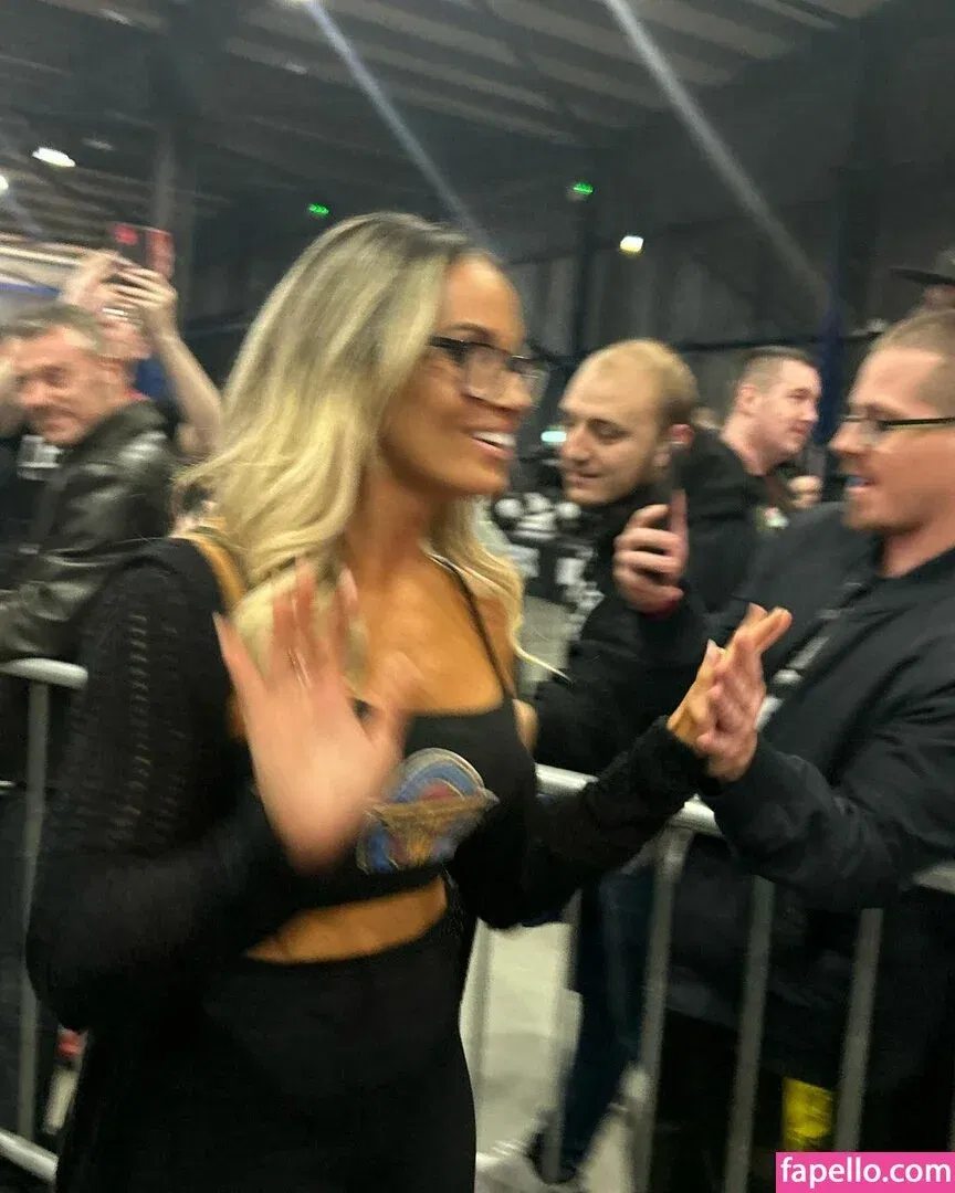 Trish Stratus Onlyfans Photo Gallery 