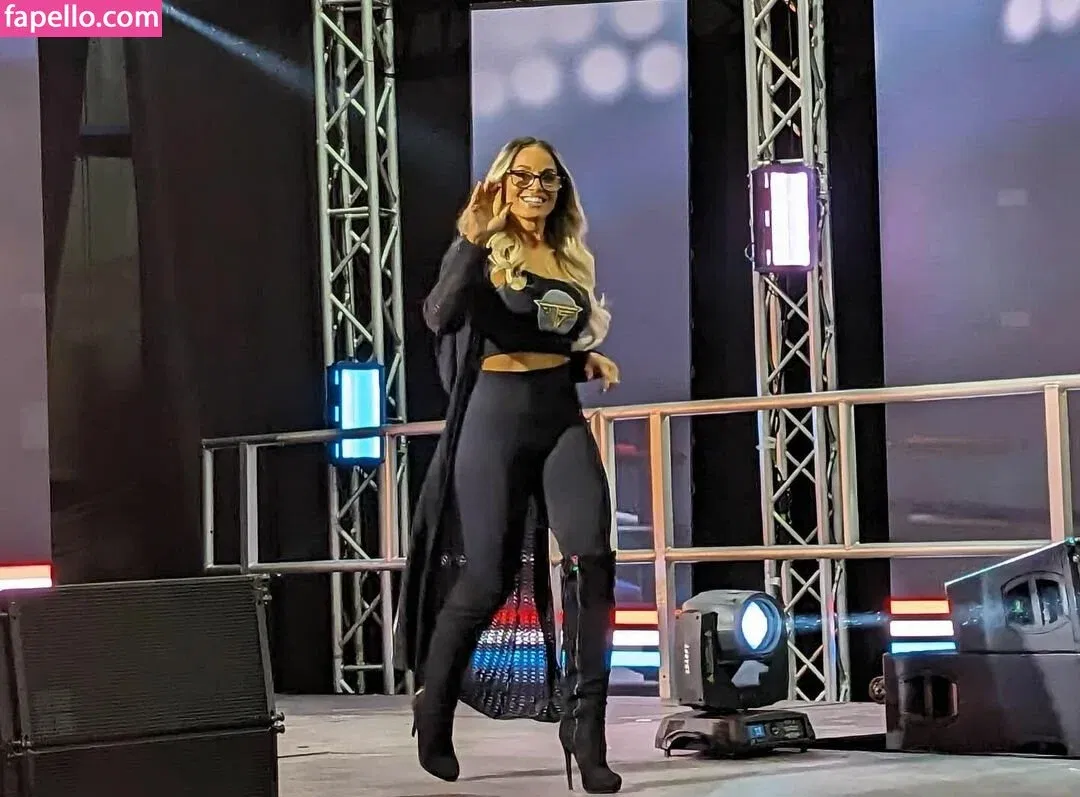Trish Stratus Onlyfans Photo Gallery 