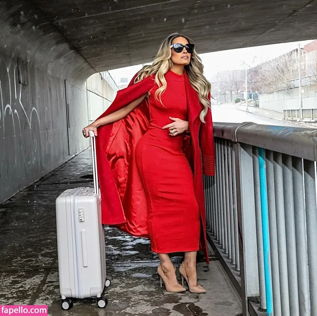 Trish Stratus Onlyfans Photo Gallery 