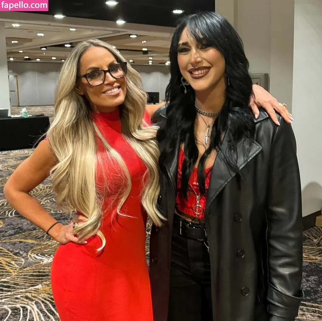 Trish Stratus Onlyfans Photo Gallery 