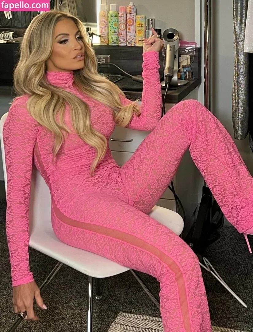Trish Stratus Onlyfans Photo Gallery 