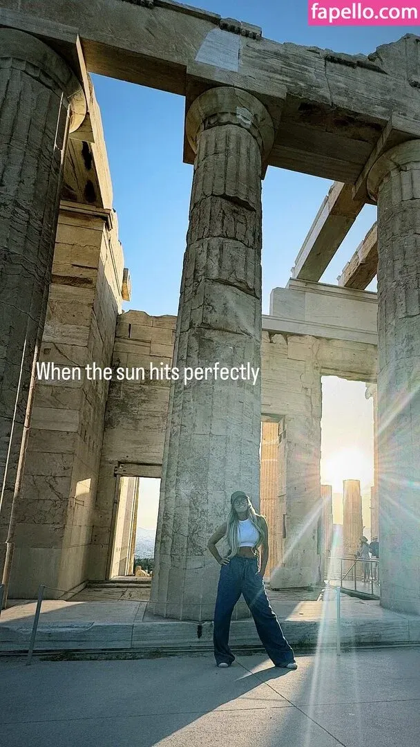 Trish Stratus Onlyfans Photo Gallery 