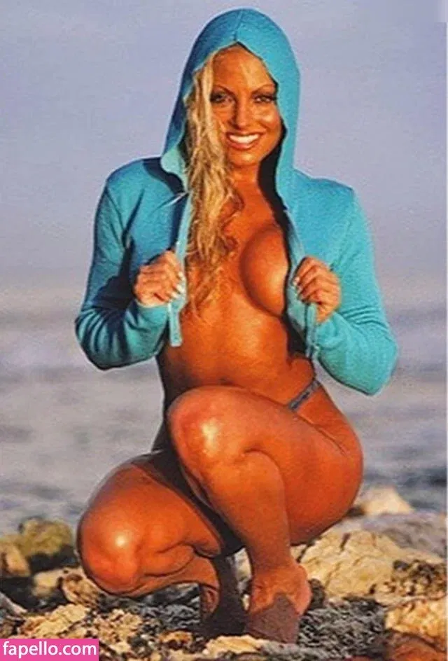 Trish Stratus Onlyfans Photo Gallery 