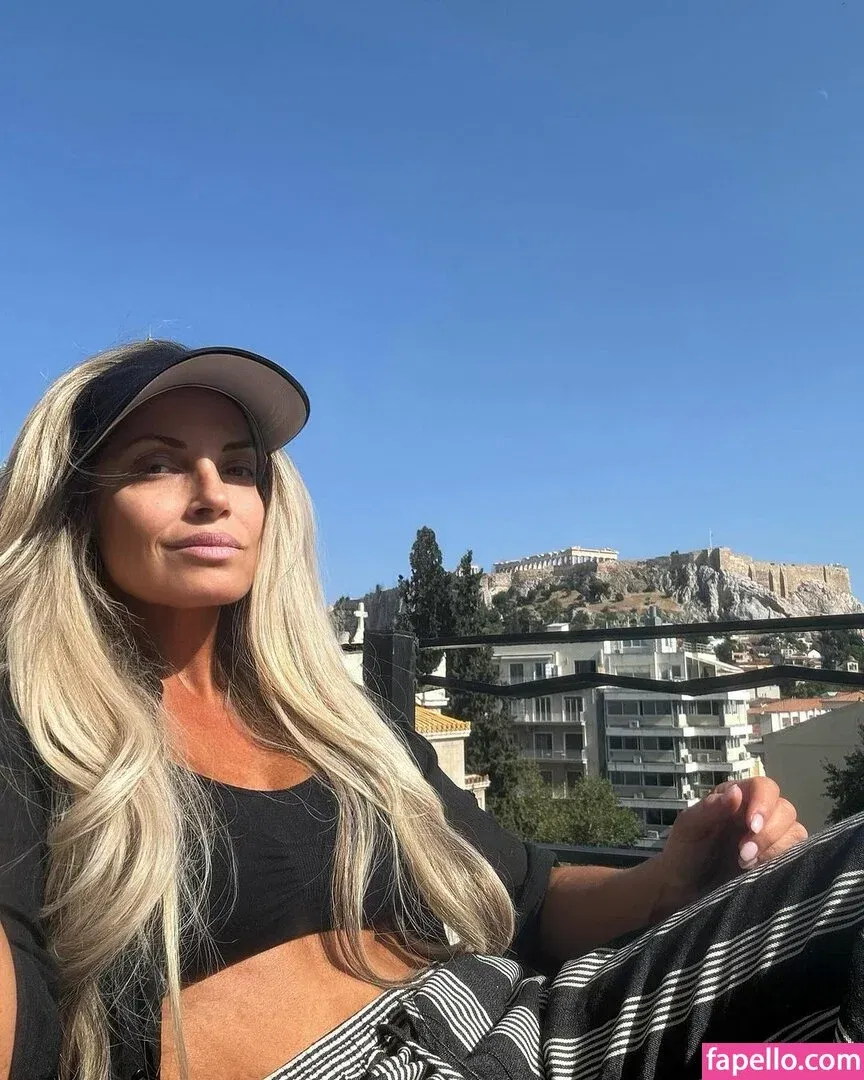 Trish Stratus Onlyfans Photo Gallery 