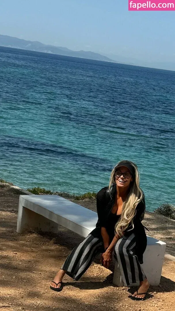 Trish Stratus Onlyfans Photo Gallery 