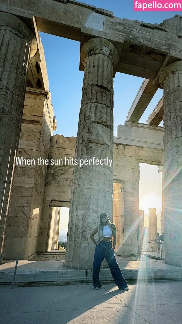 Trish Stratus Onlyfans Photo Gallery 