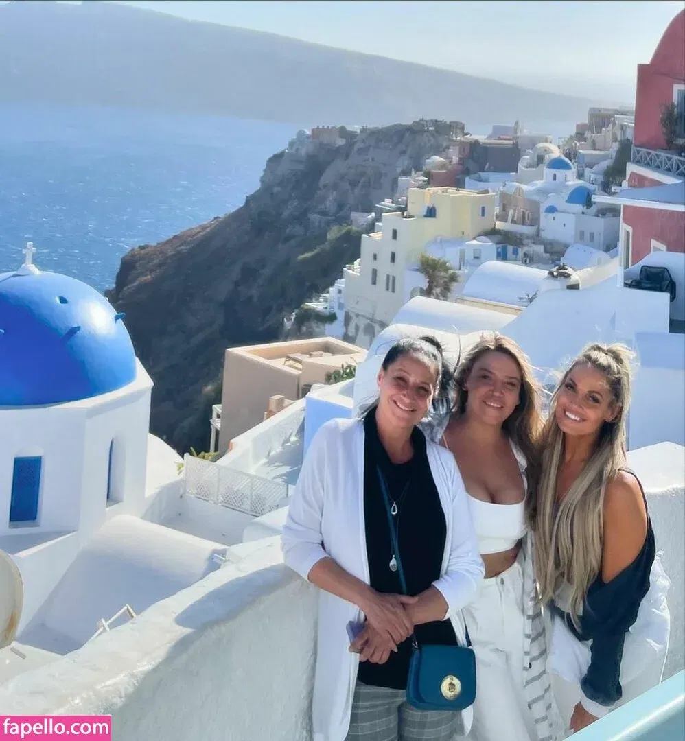 Trish Stratus Onlyfans Photo Gallery 