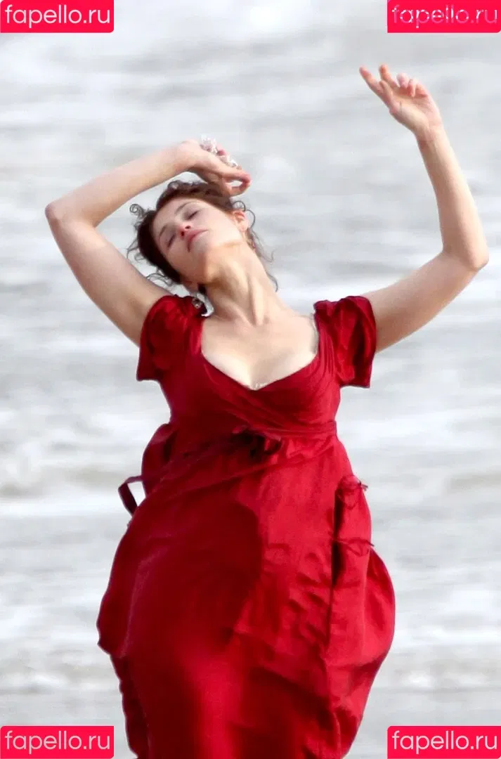 Gemma Arterton Onlyfans Photo Gallery 