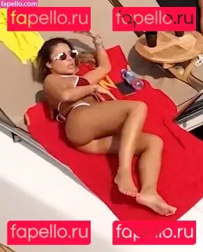 Sandra A Onlyfans Photo Gallery 