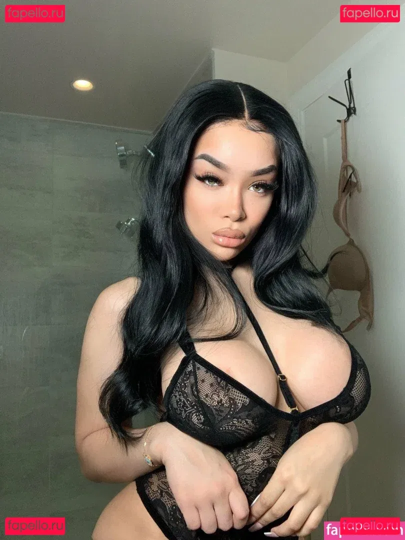 Mya Lashaun Onlyfans Photo Gallery 