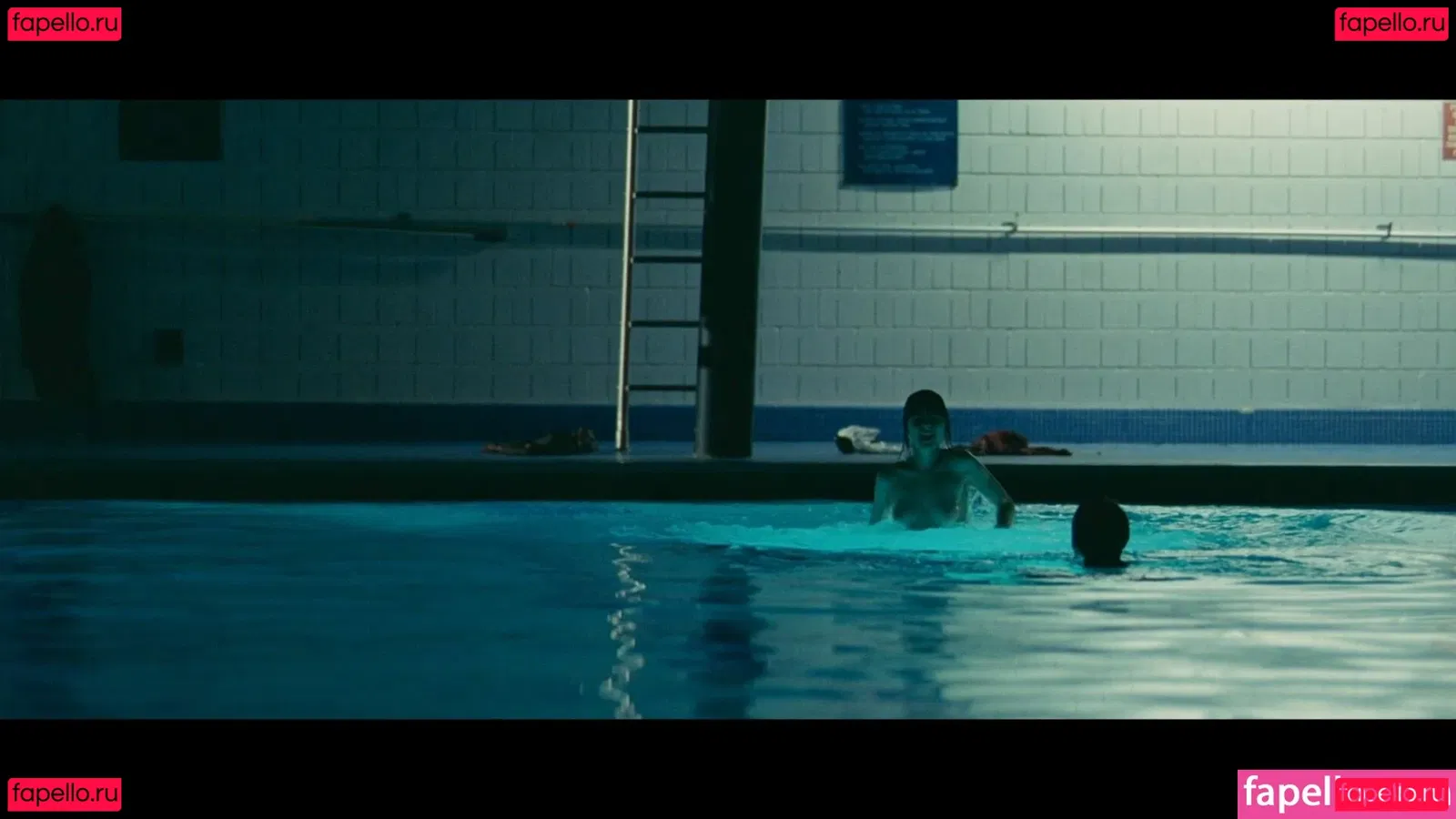 Zooey Deschanel Onlyfans Photo Gallery 