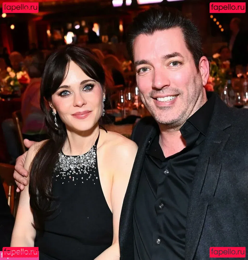 Zooey Deschanel Onlyfans Photo Gallery 