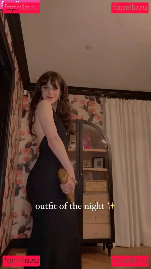 Zooey Deschanel Onlyfans Photo Gallery 