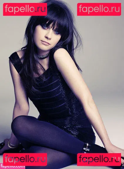 Zooey Deschanel Onlyfans Photo Gallery 