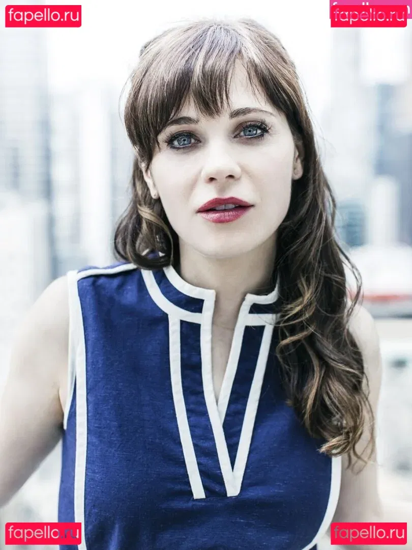 Zooey Deschanel Onlyfans Photo Gallery 