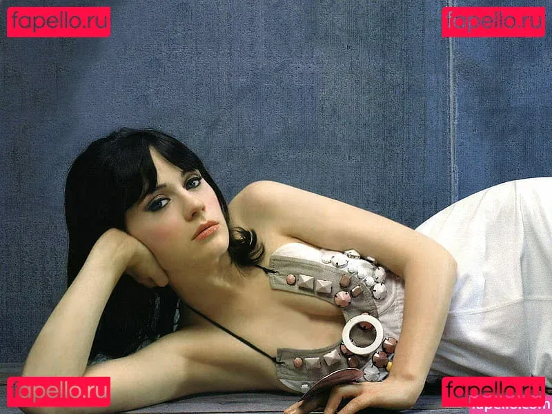 Zooey Deschanel Onlyfans Photo Gallery 