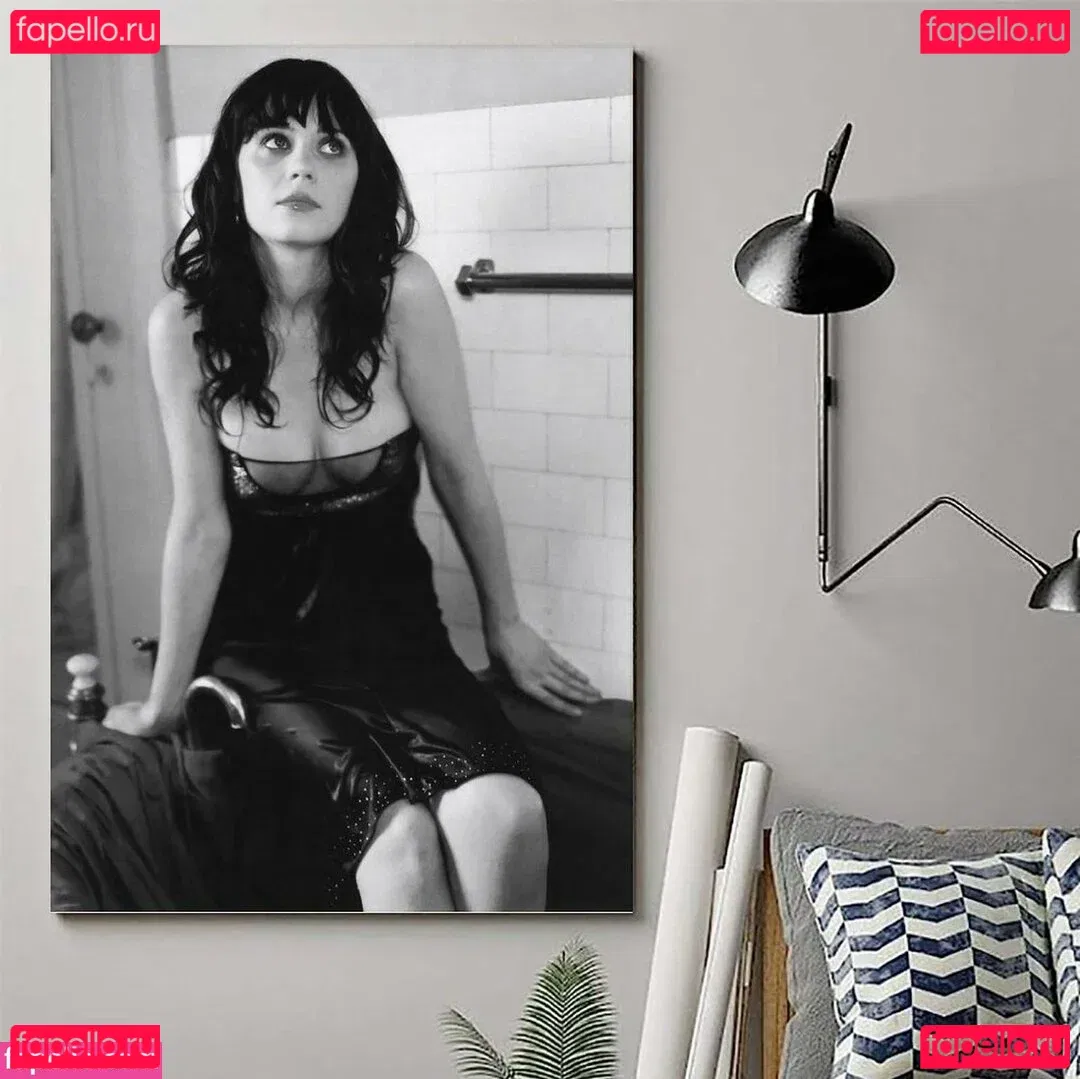 Zooey Deschanel Onlyfans Photo Gallery 