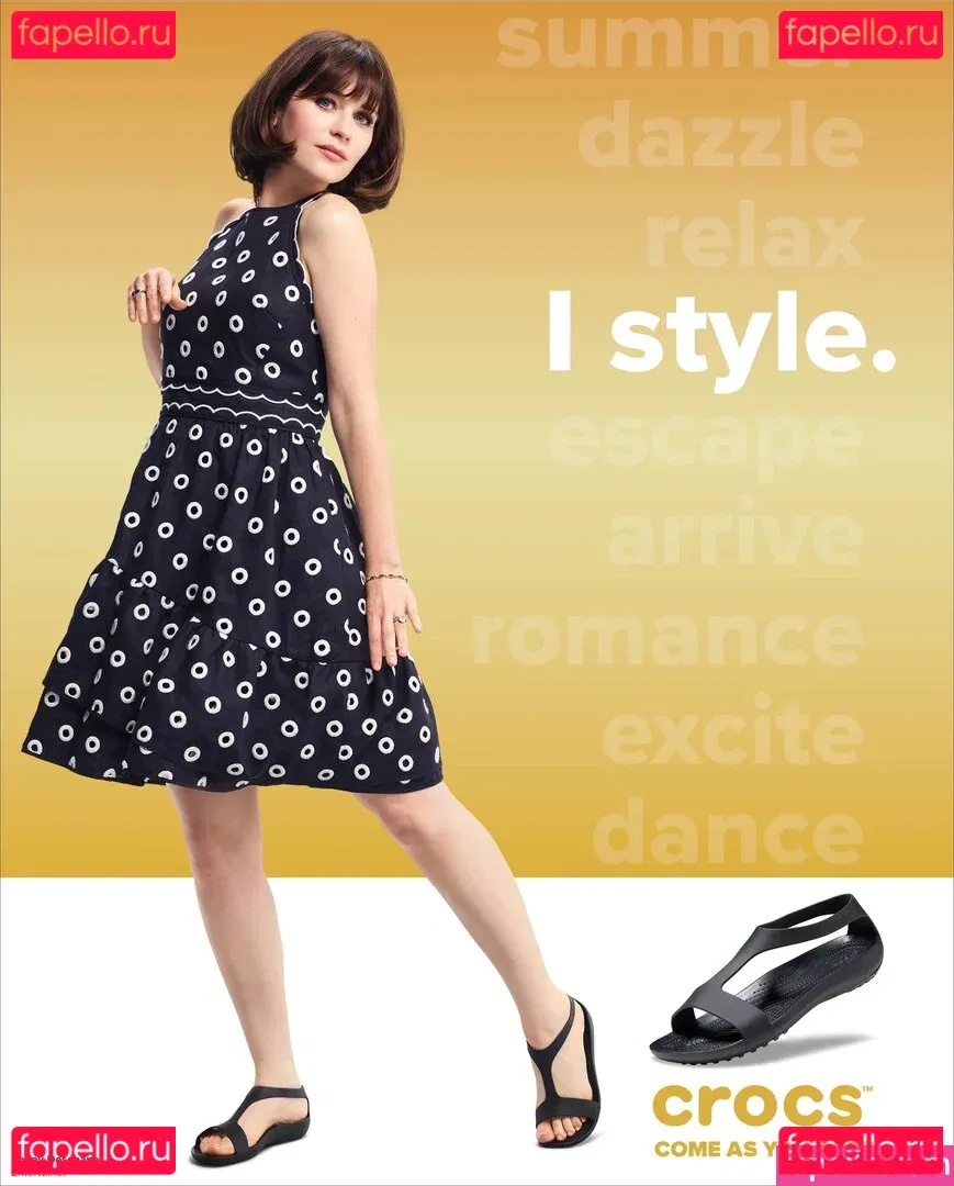 Zooey Deschanel Onlyfans Photo Gallery 