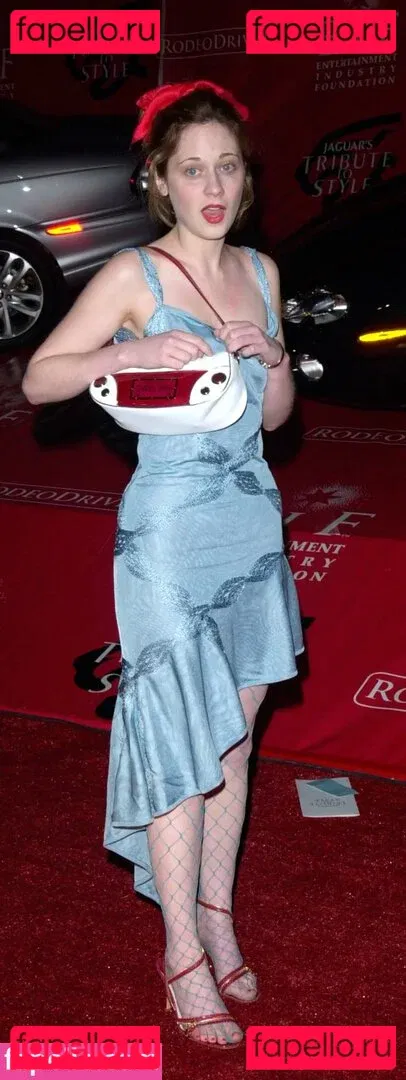 Zooey Deschanel Onlyfans Photo Gallery 