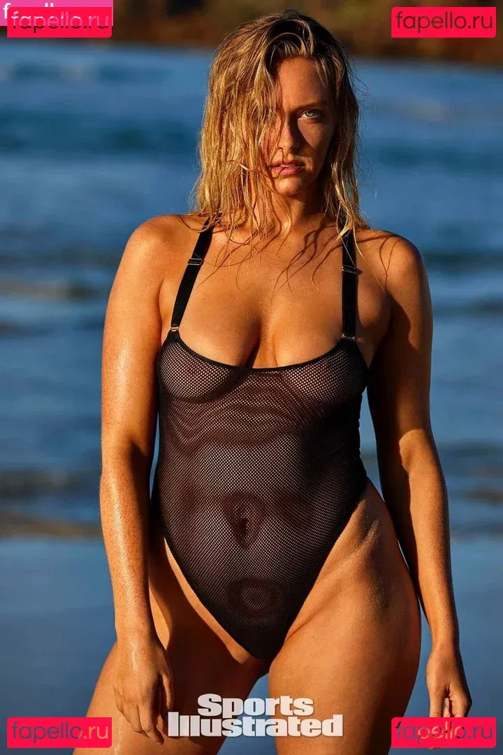 Camille Kostek Onlyfans Photo Gallery 