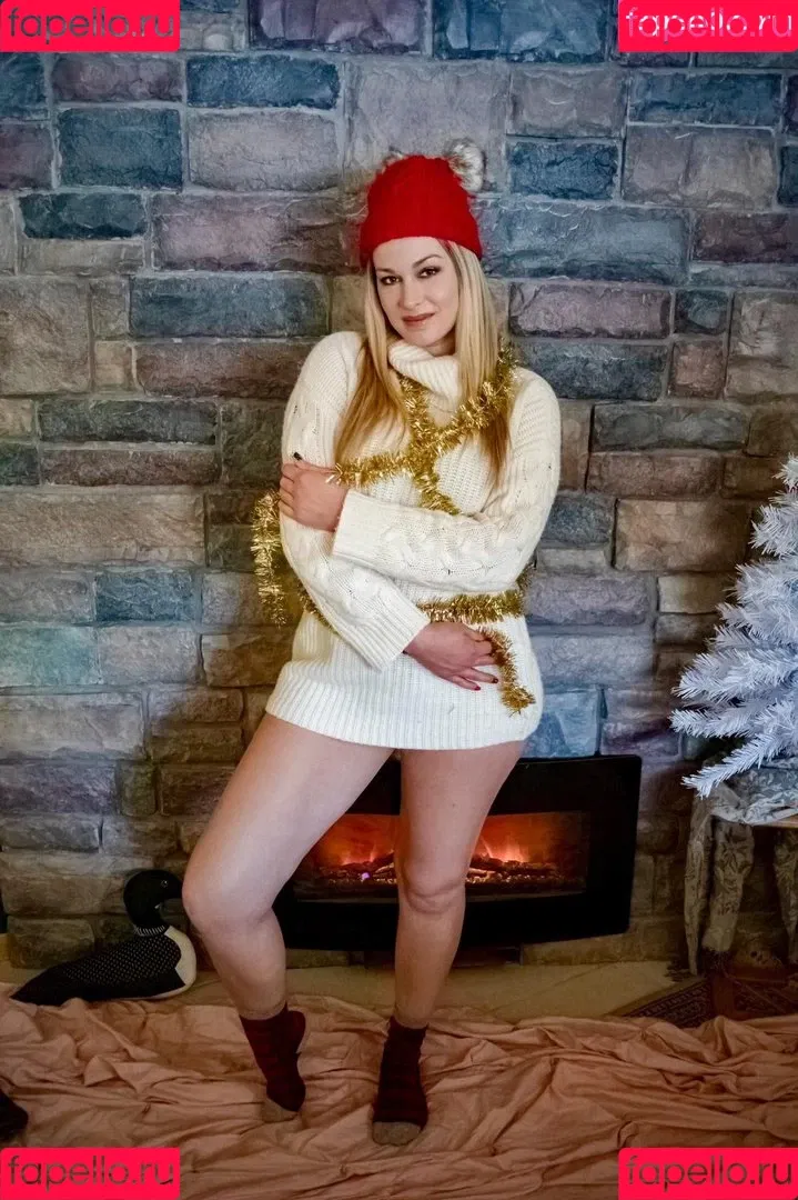 Nikki Baker Onlyfans Photo Gallery 