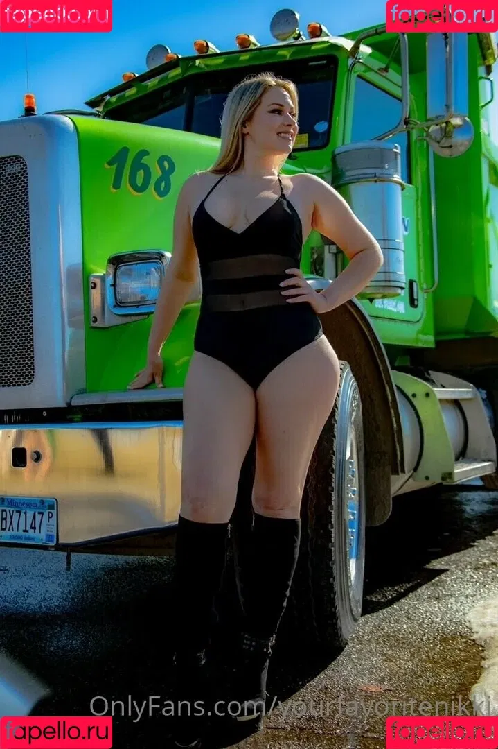 Nikki Baker Onlyfans Photo Gallery 