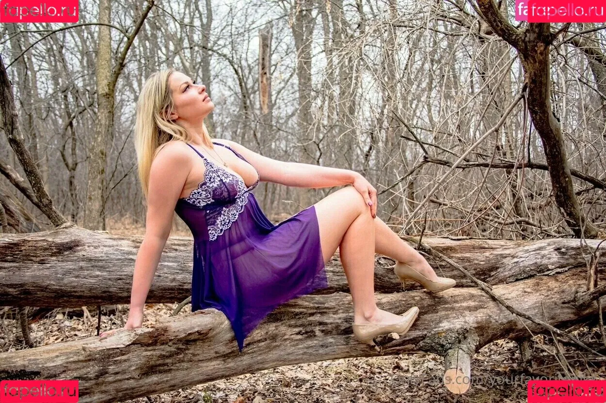 Nikki Baker Onlyfans Photo Gallery 