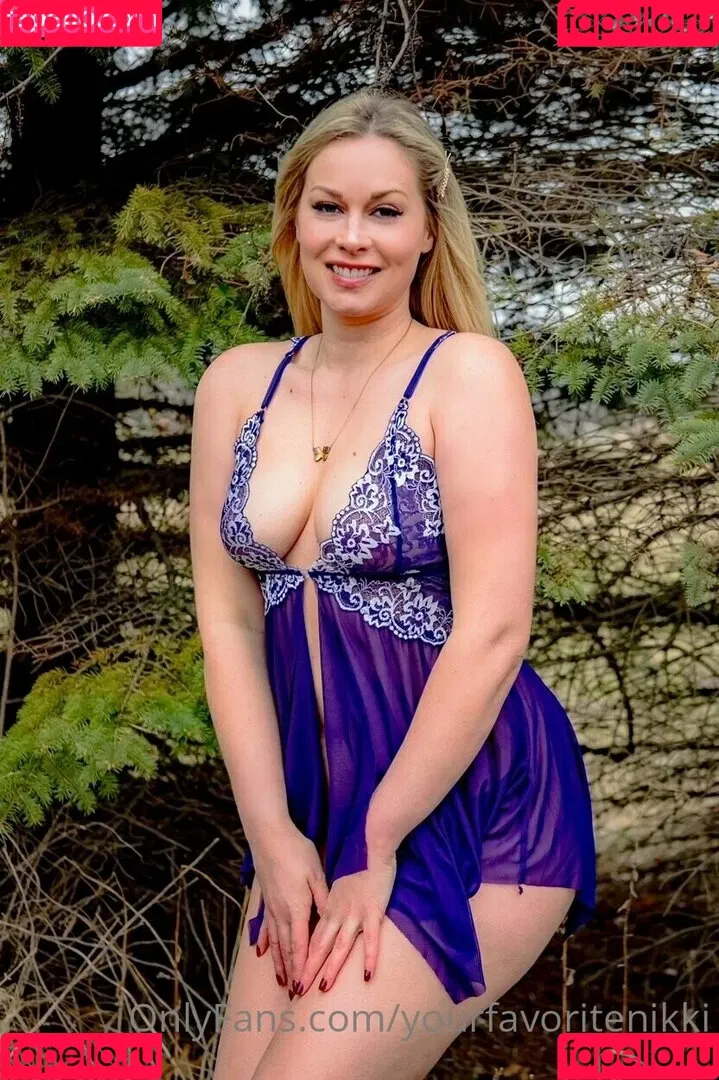 Nikki Baker Onlyfans Photo Gallery 