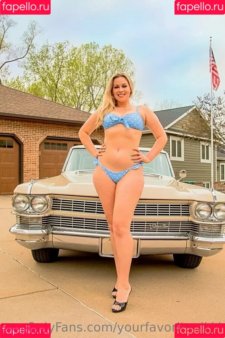 Nikki Baker Onlyfans Photo Gallery 