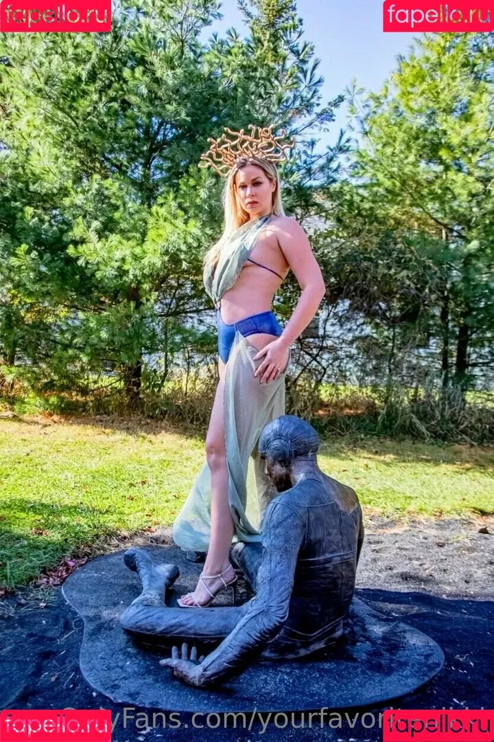 Nikki Baker Onlyfans Photo Gallery 