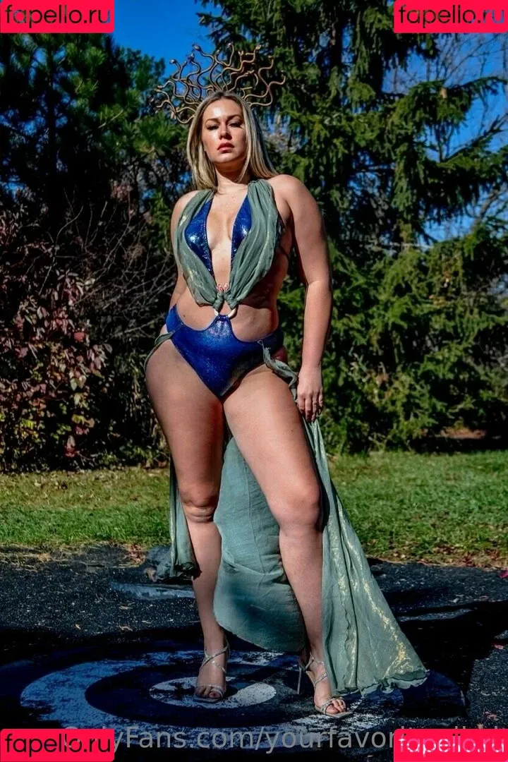 Nikki Baker Onlyfans Photo Gallery 