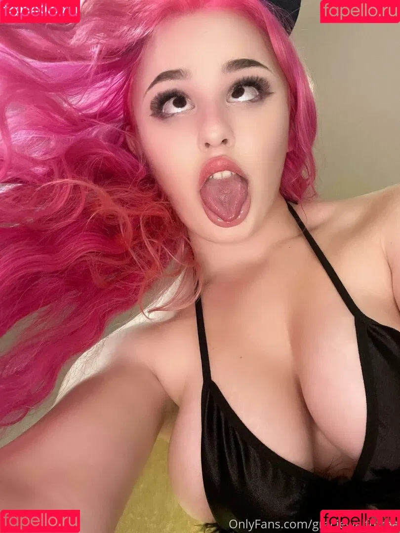 graciewaifufree Onlyfans Photo Gallery 
