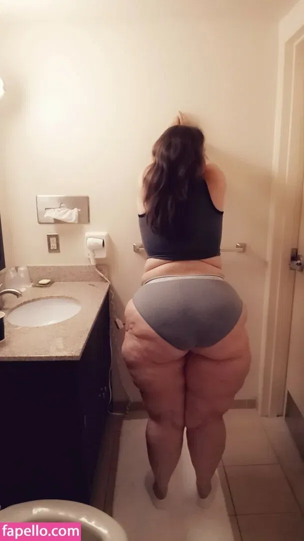 kourtneycakes Onlyfans Photo Gallery 