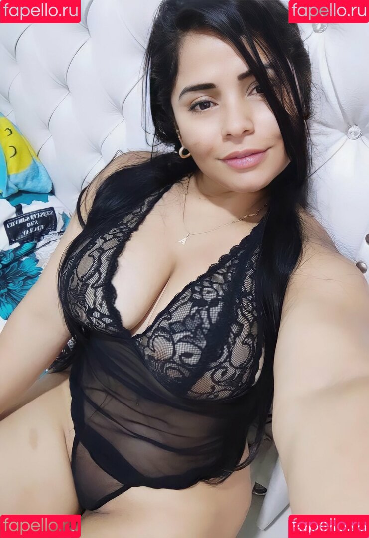 Adorenhi Onlyfans Photo Gallery 