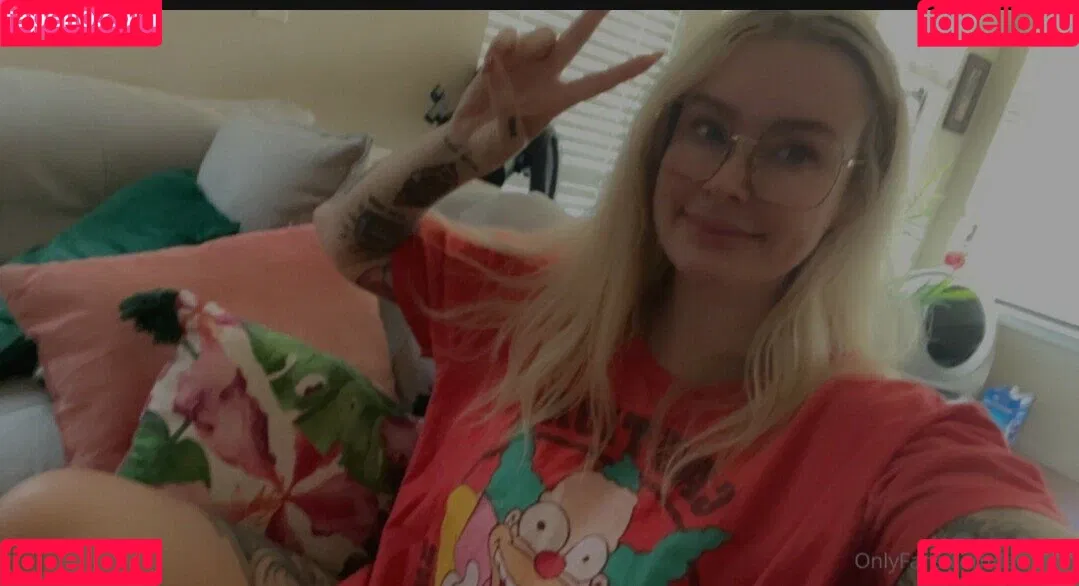 Laura Lux Onlyfans Photo Gallery 