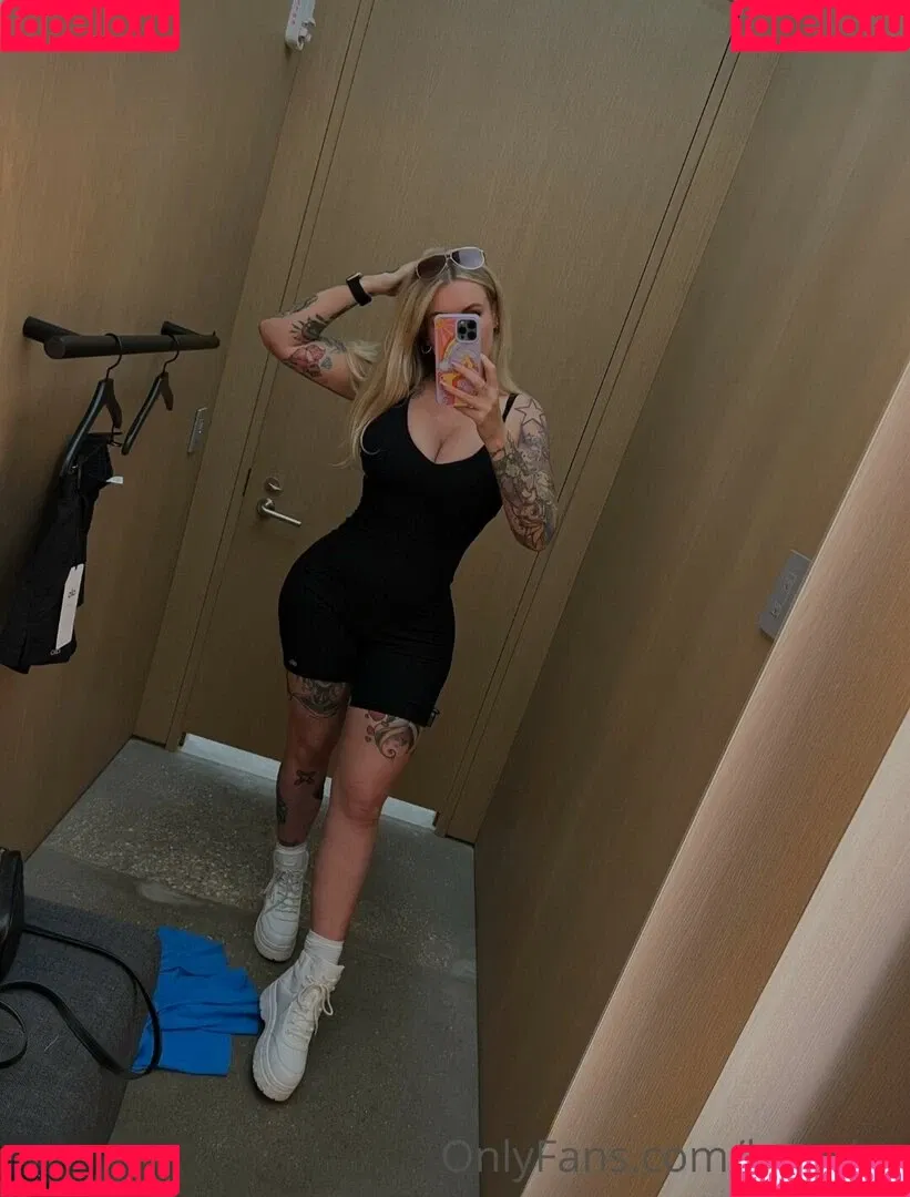 Laura Lux Onlyfans Photo Gallery 