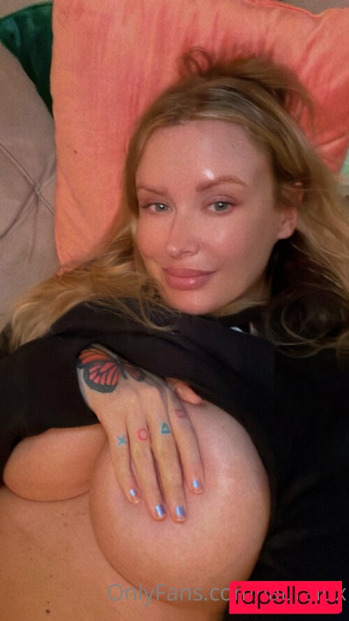 Laura Lux Onlyfans Photo Gallery 