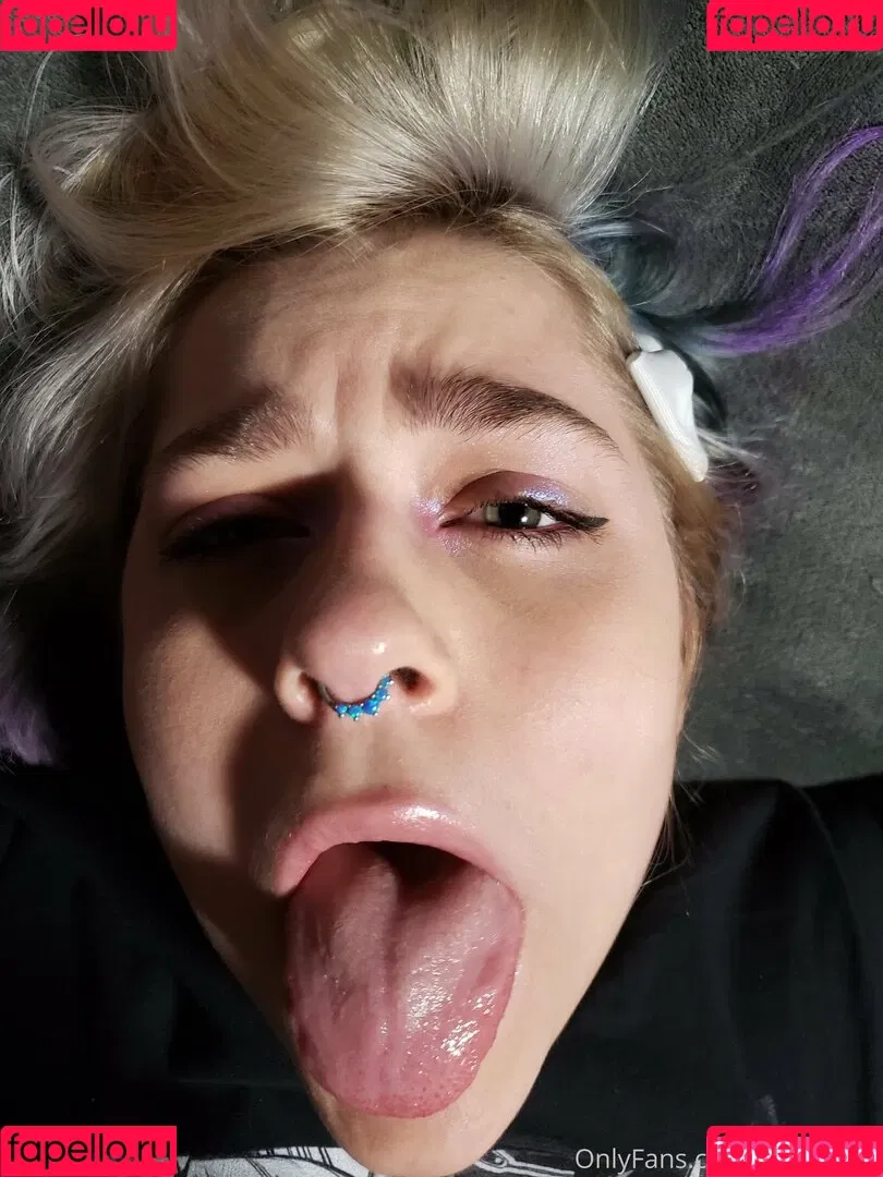 senchafox Onlyfans Photo Gallery 