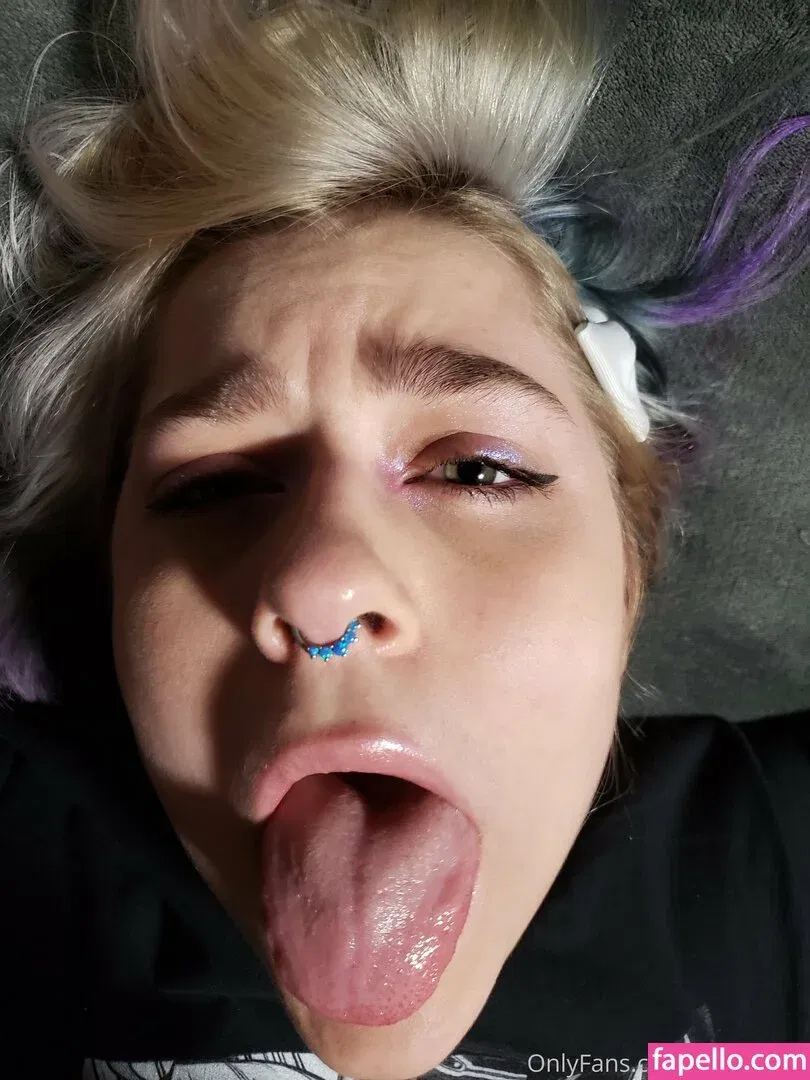 senchafox Onlyfans Photo Gallery 