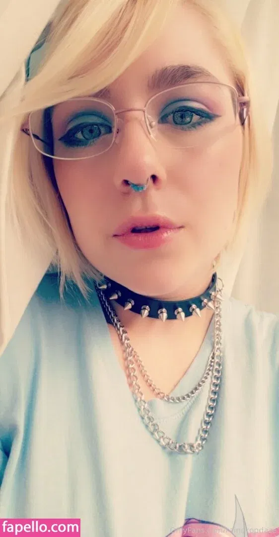 senchafox Onlyfans Photo Gallery 