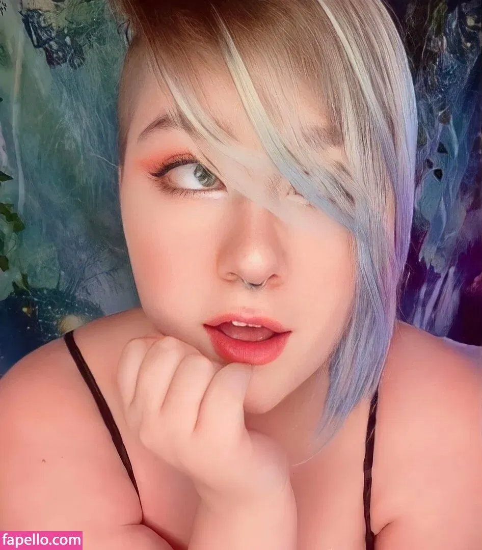 senchafox Onlyfans Photo Gallery 