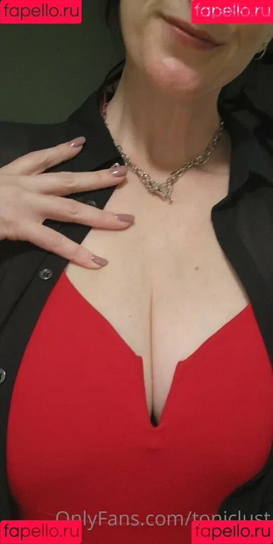 toniclust Onlyfans Photo Gallery 